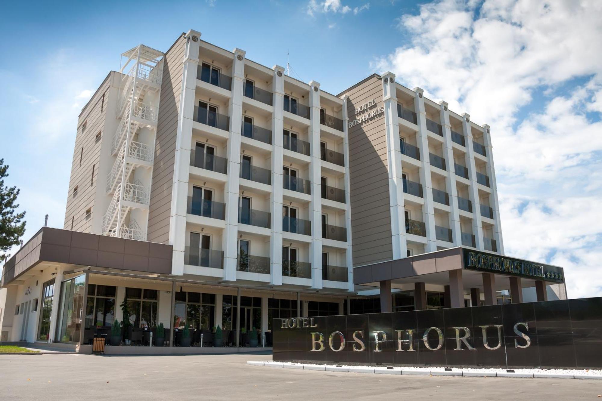 אלכסינץ Bosphorus Hotel מראה חיצוני תמונה